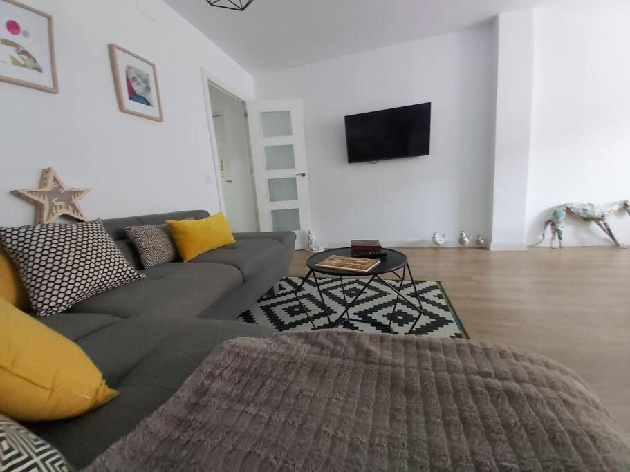 Luminoso Apartamento En El Centro, Con Mucho Arte Sevilla Eksteriør billede